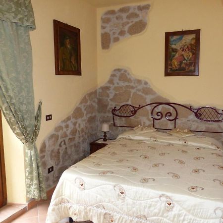 Casale San Pietro Bed & Breakfast Otricoli Exterior foto