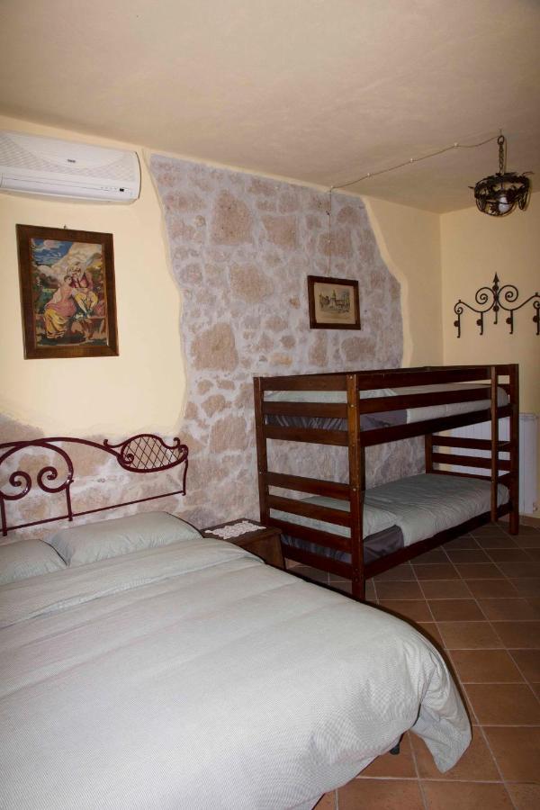 Casale San Pietro Bed & Breakfast Otricoli Exterior foto