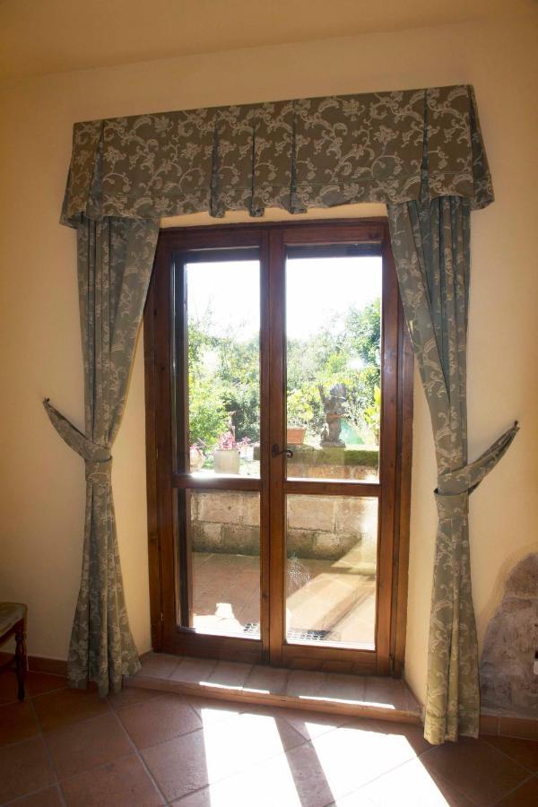 Casale San Pietro Bed & Breakfast Otricoli Exterior foto