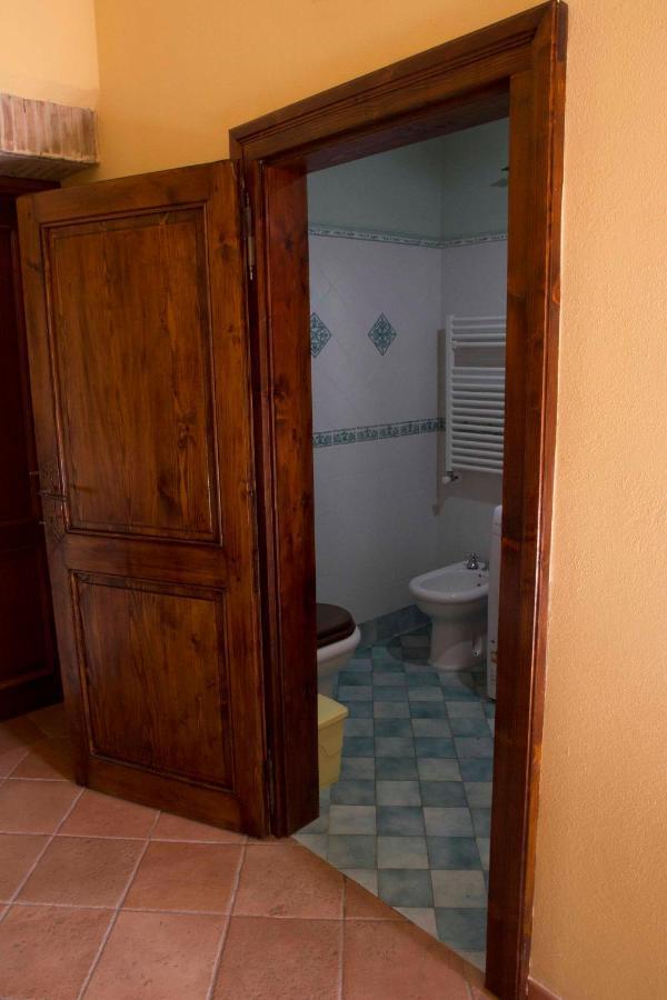 Casale San Pietro Bed & Breakfast Otricoli Exterior foto